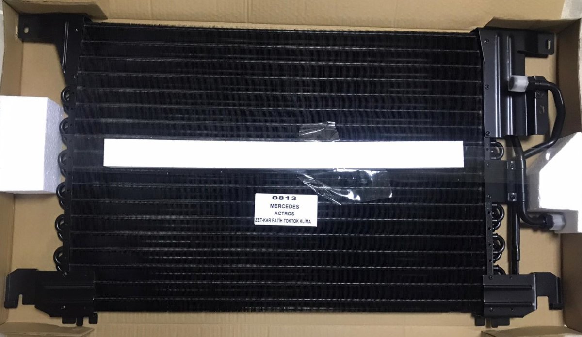 0813 MERCEDES ACTROS CONDANSER