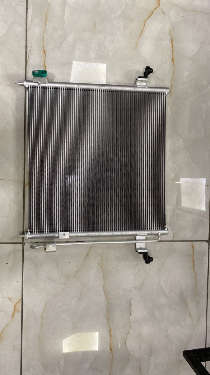 MİTSUBİSHİ L200 CONDANSER 1330BZY-16 OEM: MN 12360